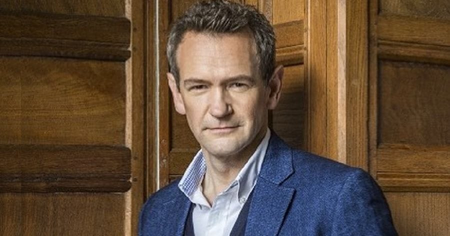 Alexander Armstrong Biography – Facts, Childhood, Family Life, Achievements