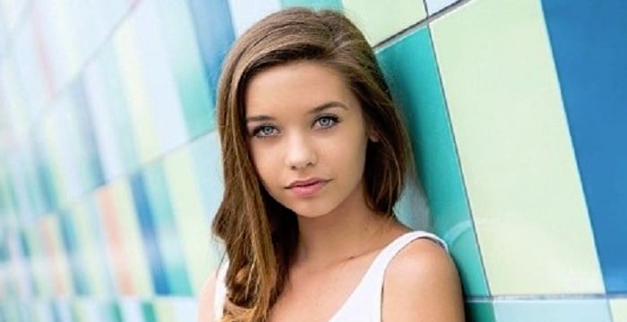 Amanda Steele - Bio, Facts, Family Life of Vlogger 