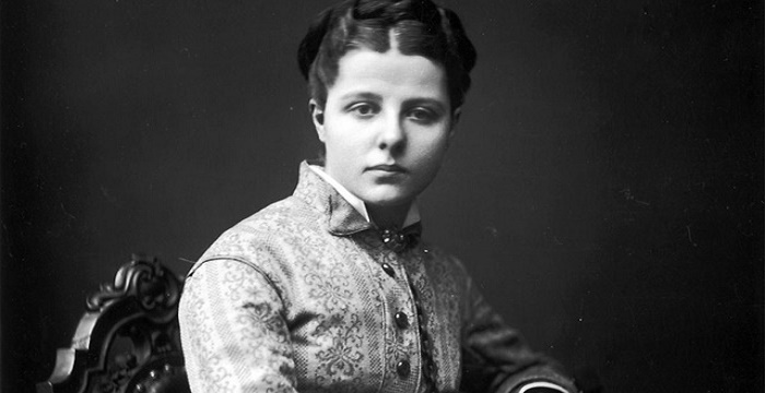 Annie Besant Biography - Childhood, Life Achievements & Timeline