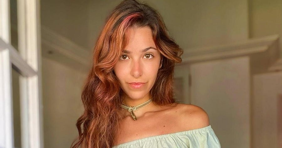 ASMR Glow Biography - Facts, Childhood, Family Life &amp; Achievements