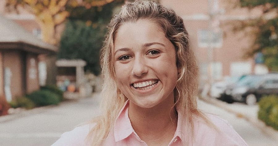 Bella Robertson - Bio, Facts, Family Life of Daughter of Willie & Korie