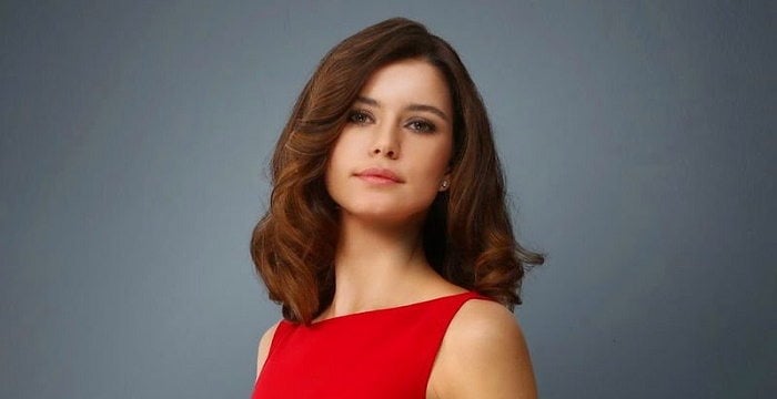 Beren Saat Biography - Facts, Childhood, Family Life, Achievements