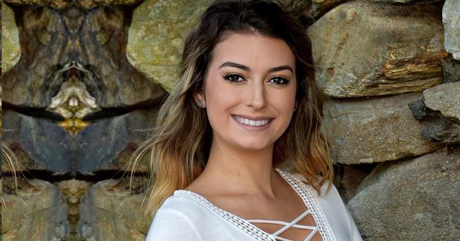 Famous 27 Year Old Females
