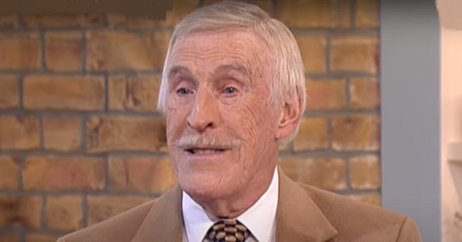 Bruce Forsyth - Bio, Facts, Family Life of British Actor