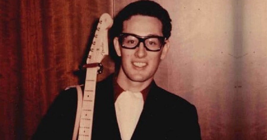 Buddy Holly Biography - Childhood, Life Achievements & Timeline