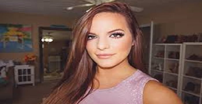 Casey Holmes Biography - Facts, Childhood, Family Life & Achievements