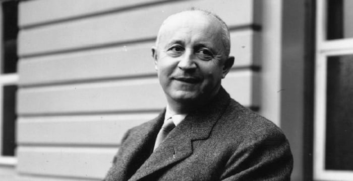 Christian Dior Biography Facts, Childhood, Family Life & Achievements of the French Fashion