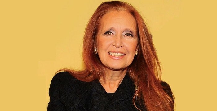 Danielle Steel Biography - Childhood, Life Achievements & Timeline