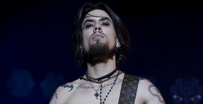 Dave Navarro Biography - Facts, Childhood, Family Life & Achievements