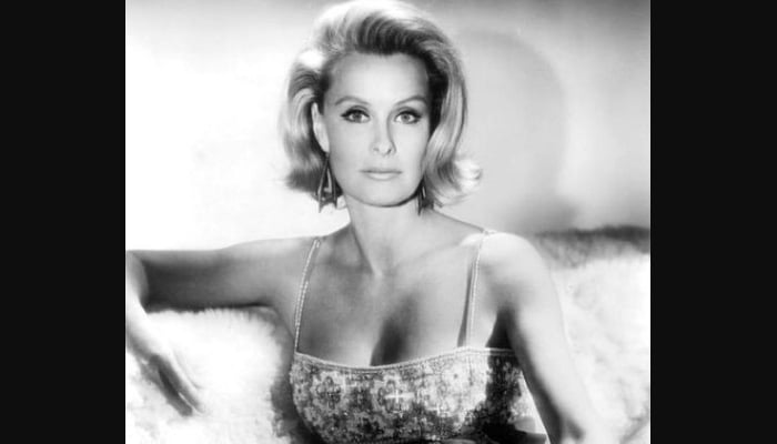 Dina Merrill Biography - Facts, Childhood, Family Life 