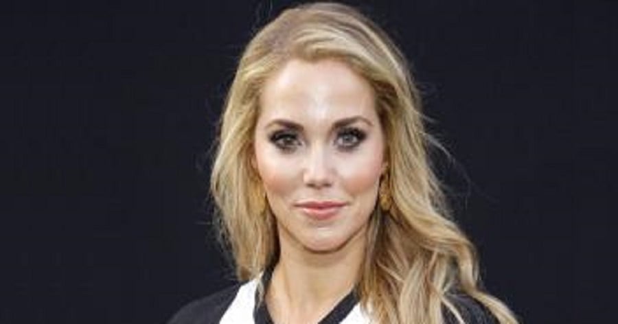 Elizabeth Berkley Biography - Facts, Childhood, Family Life