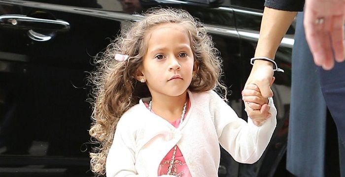 Emme Muñiz – Bio, Facts, Family Life of Jennifer Lopez’s Daughter