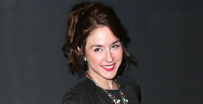 Erin Karpluk - Bio, Facts, Family Life, Achievements