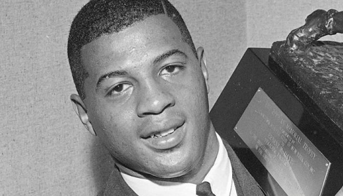 Ernie Davis Biography - Facts, Childhood, Family & Achievements of