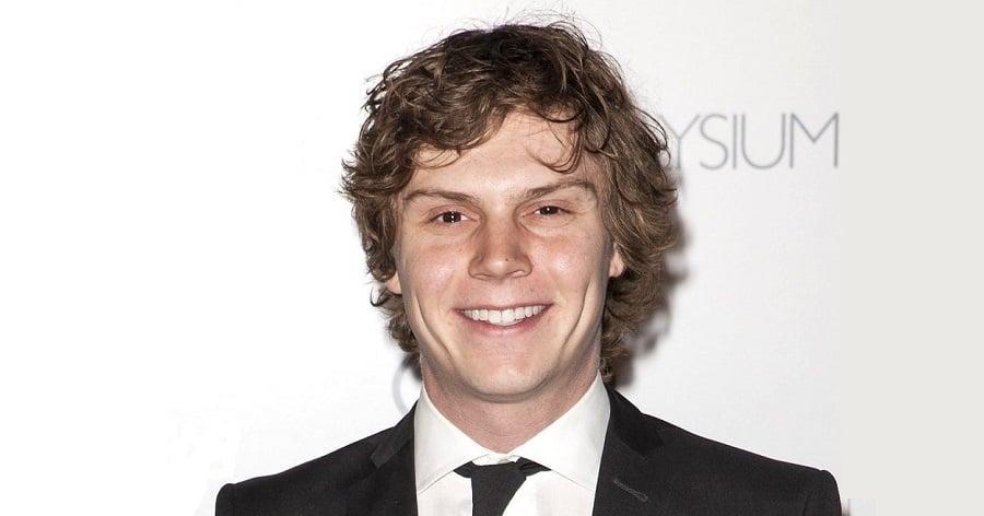 Evan Peters Biography - Facts, Childhood, Family Life & Achievements of
