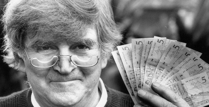 Fred Hollows Biography - Childhood, Life Achievements Fred Hollows Biography - Childhood, Life Achievements