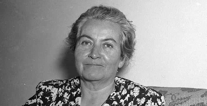 Gabriela Mistral Biography - Childhood, Life Achievements 