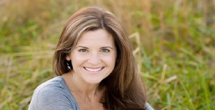 Glennon Doyle Melton Biography - Facts, Childhood, Family Life
