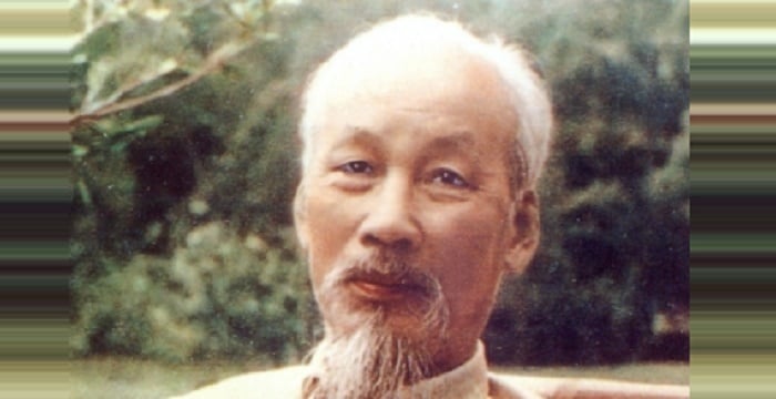 Ho Chi Minh Biography - Childhood, Life Achievements & Timeline