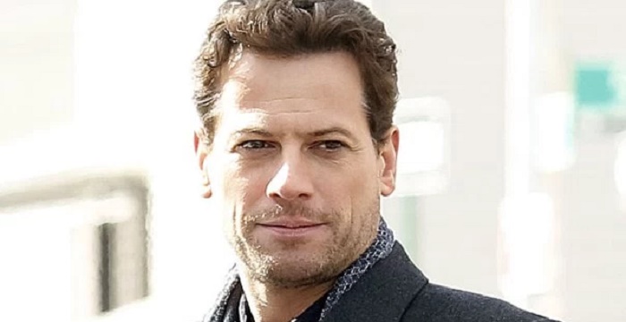 Ioan Gruffudd - Bio, Facts, Family Life of Welsh Actor