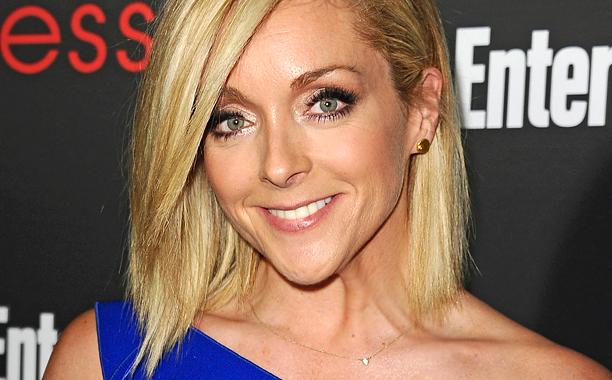 Jane Krakowski Biography - Facts, Childhood, Family Life & Achievements
