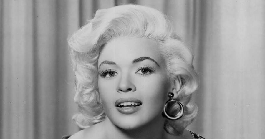 Jayne Mansfield Biography - Childhood, Life Achievements & Timeline