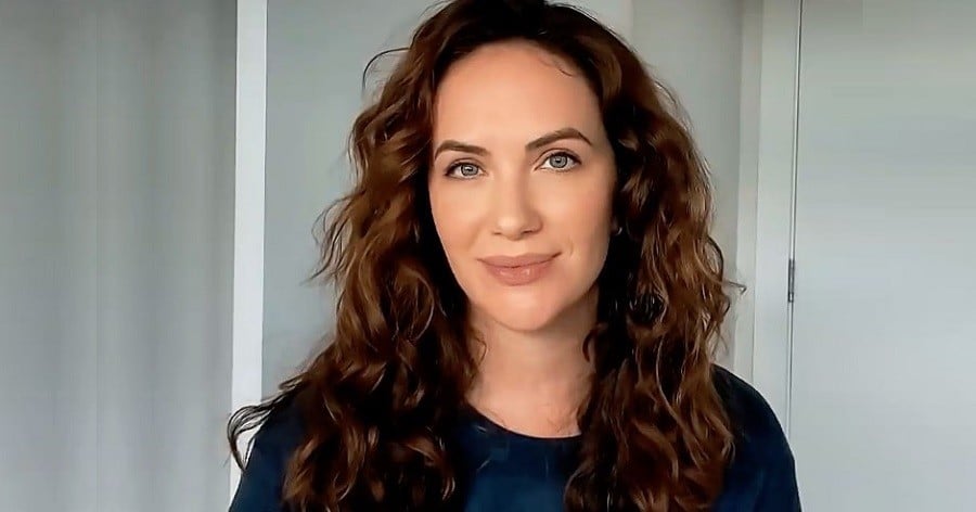 Kate siegel hot