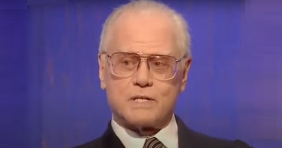 Larry Hagman Biography - Facts, Childhood, Family Life & Achievements