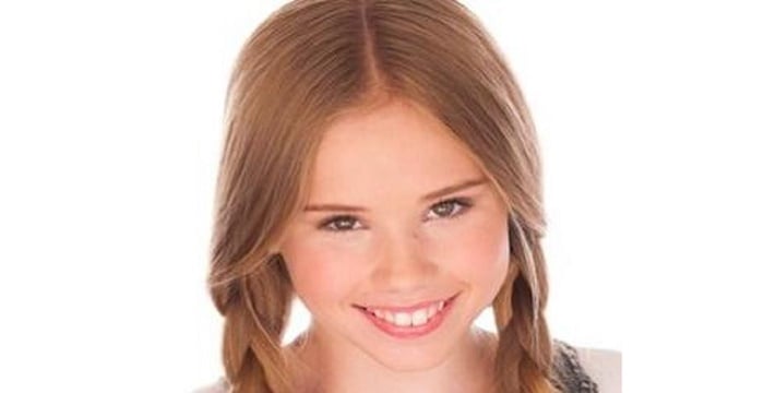 Lexee Smith Biography - Facts, Childhood, Family Life & Achievements