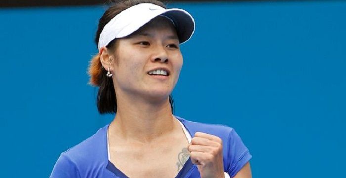 Li Na Biography - Childhood, Life Achievements & Timeline