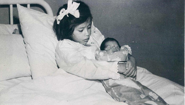 Lina Medina Biography - Facts, Childhood, Family, Life Story of World’s