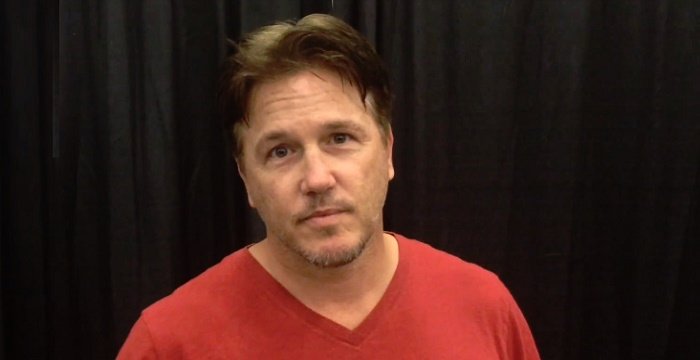 Lochlyn Munro Biography - Facts, Childhood, Family Life & Achievements