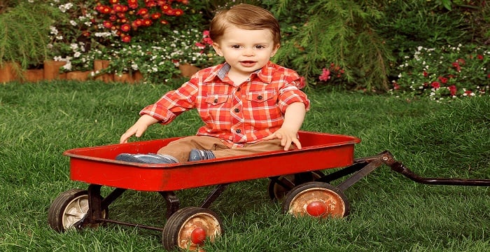 logan moreau bio facts family life of child actor good luck charlie a duncan christmas