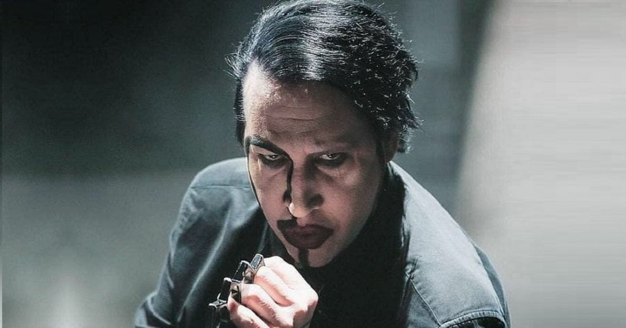Marilyn Manson Biography - Facts, Childhood, Family Life & Achievements