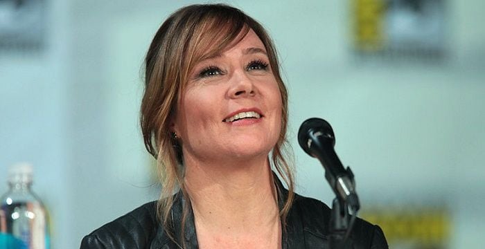 Avril Lavigne Songwriter, Singer Biography