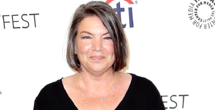 Mindy Cohn Biography - Facts, Childhood, Family Life, Achievements