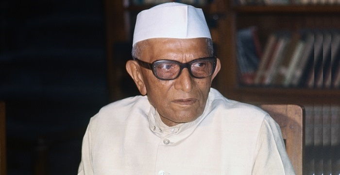 Morarji Desai Biography - Childhood, Life Achievements 