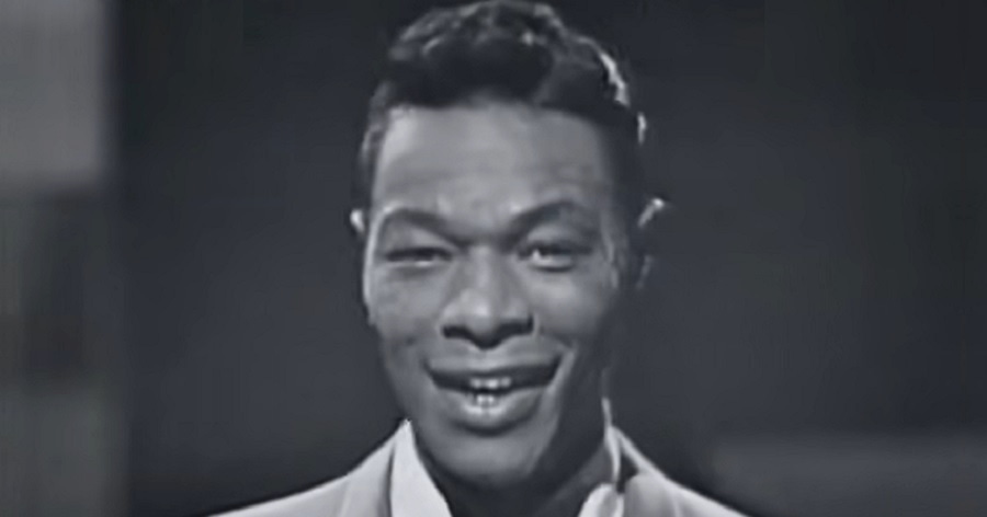 Nat King Cole Biography - Childhood, Life Achievements & Timeline