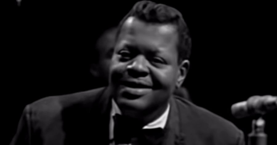 Oscar Peterson Biography - Childhood, Life Achievements & Timeline