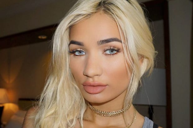 Who is pia mia