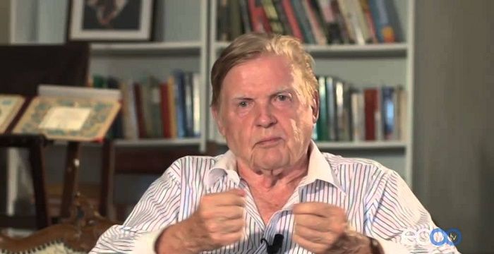 Robert mundell son image