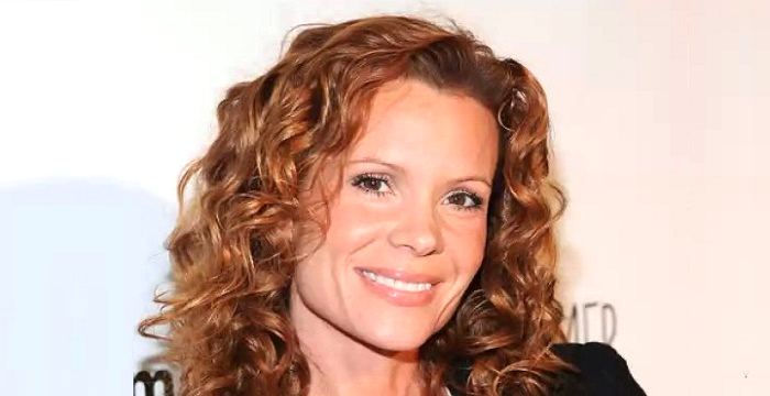 Robyn Lively Biography - Facts, Childhood, Family Life & Achievements