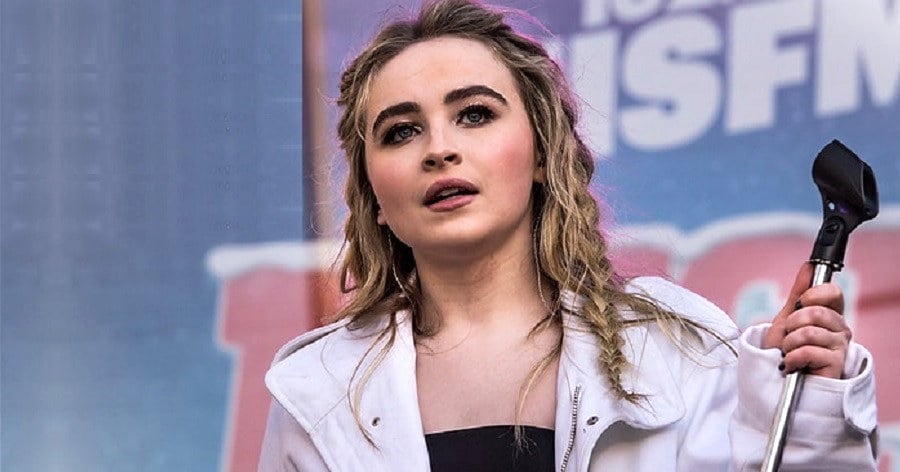 Sabrina Annlynn Carpenter - Bio, Facts, Family Life of 