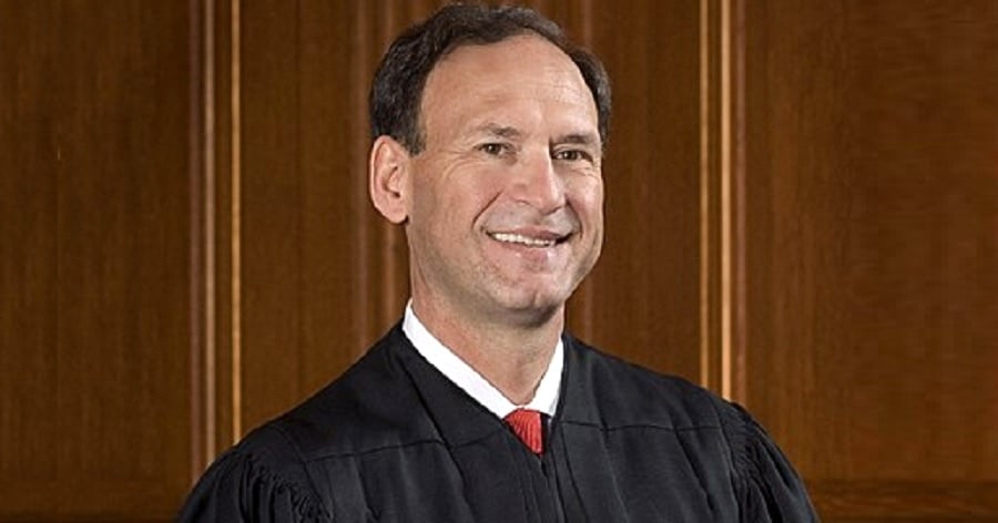 Samuel Alito Biography - Facts, Childhood, Family Life & Achievements