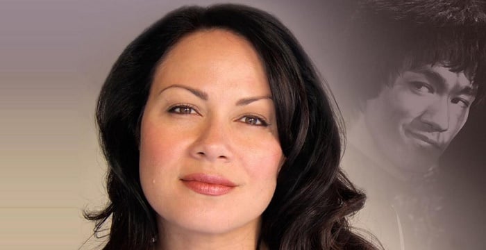 Shannon Lee Biography - Facts, Childhood, Family Life & Achievements