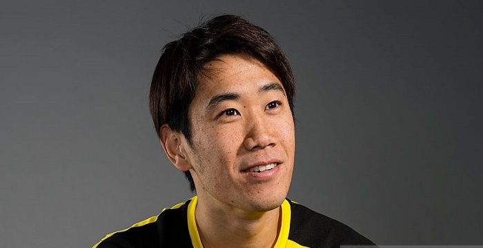 Shinji Kagawa Biography - Facts, Childhood, Family & Career of Japanese Footballer