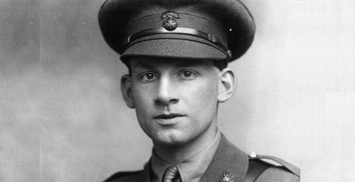 Siegfried Sassoon Biography - Childhood, Life Achievements 
