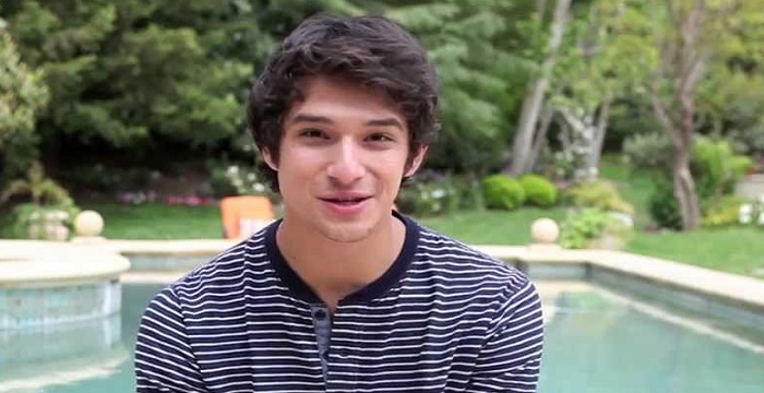 Tyler Posey Biography ... Taylor Lautner Age