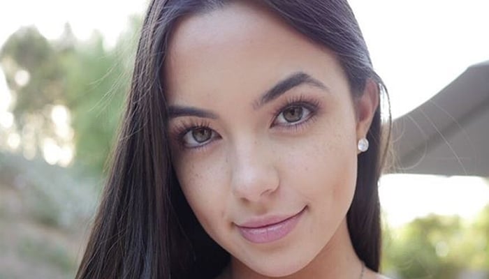 Vanessa Merrell – Bio, Facts, Family Life of YouTuber