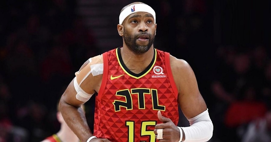 Which of Vince Carter's teammates played for the Kings and won 55 games in  a season? NBA HoopGrids answers for August 10